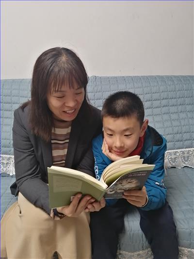 亲子照.jpg 亲子照.jpg
