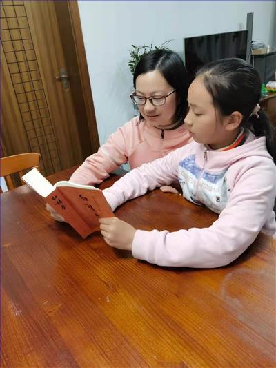 亲子照.jpg 亲子照.jpg