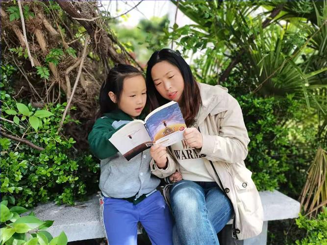 亲子照.jpg 亲子照.jpg