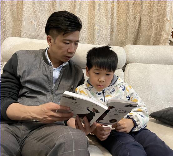 亲子照2.JPG 亲子照2.JPG