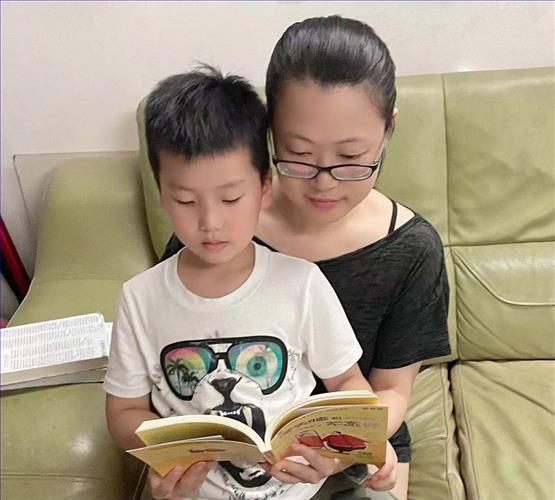 亲子照.jpg 亲子照.jpg