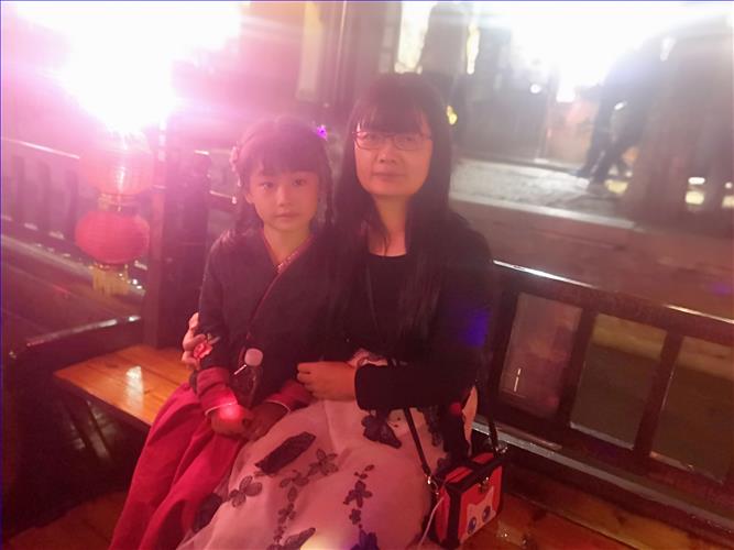 亲子照.jpg 亲子照.jpg