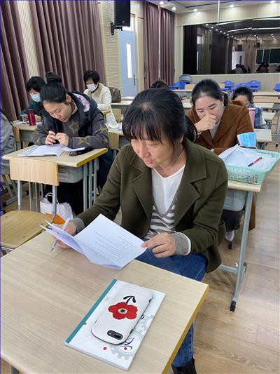 图片三.jpg 图片三.jpg