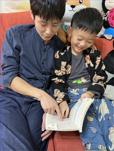 亲子照.jpg 亲子照.jpg