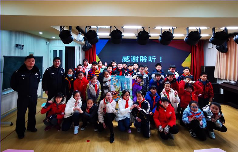 12月28日塘桥派出所警长反诈宣传教育讲座 (3).jpg 12月28日塘桥派出所警长反诈宣传教育讲座 (3).jpg