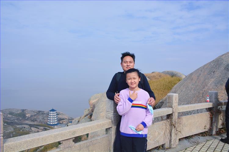 亲子照.jpg 亲子照.jpg