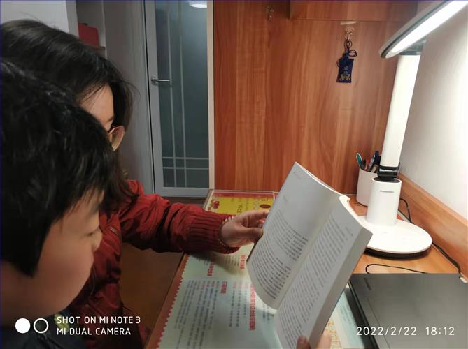 亲子照.jpg 亲子照.jpg