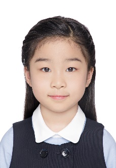 学生照片.jpg 学生照片.jpg