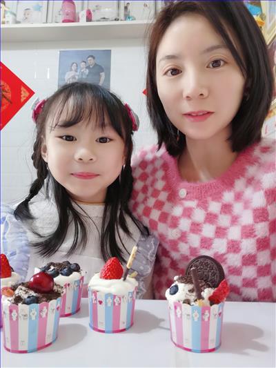 家长亲子劳动照片.jpg 家长亲子劳动照片.jpg