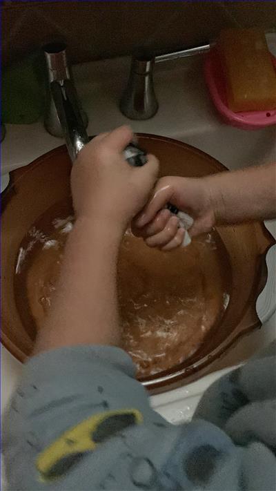亲子劳动照片3.jpg 亲子劳动照片3.jpg