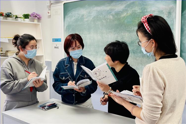 蓝3.jpg 蓝3.jpg