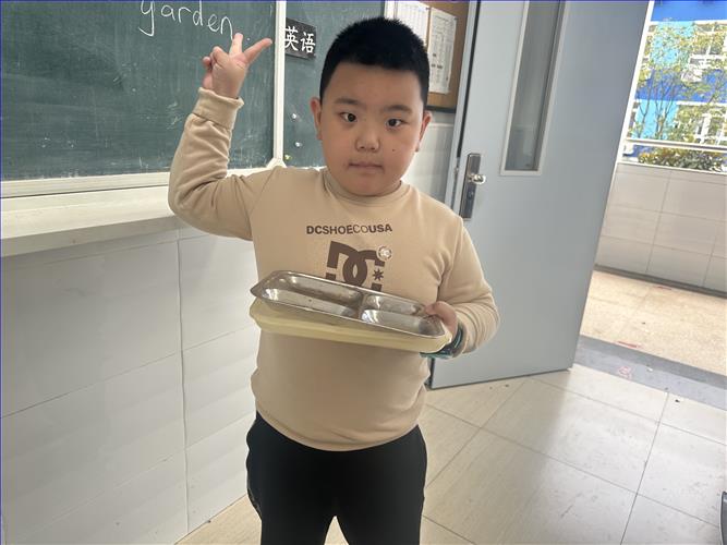 懿德二3 窦奕飞.jpg 懿德二3 窦奕飞.jpg