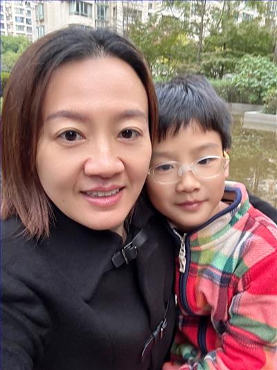 亲子照.jpg 亲子照.jpg