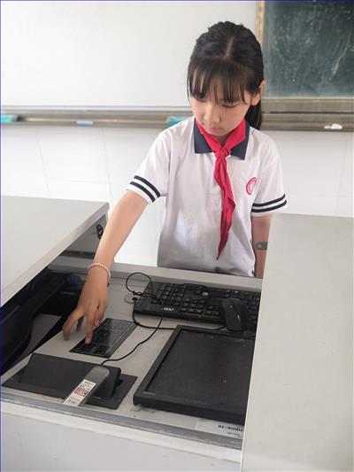 32四4.jpg 32四4.jpg