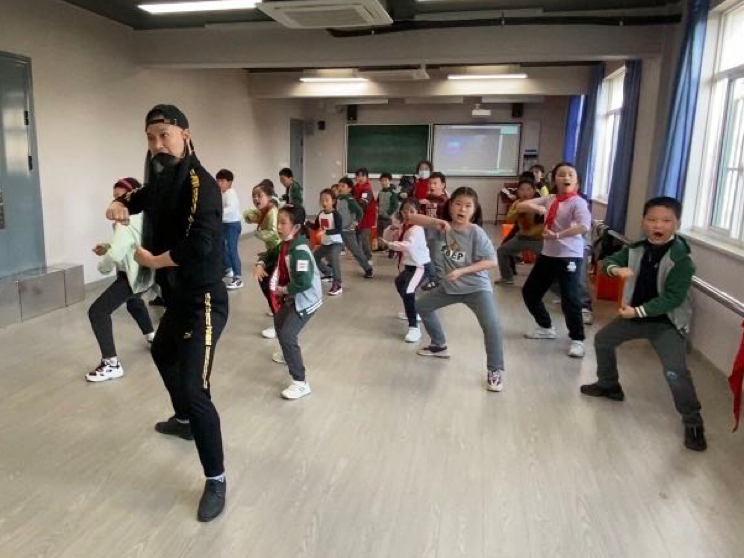 杨一鸣.jpg 杨一鸣.jpg