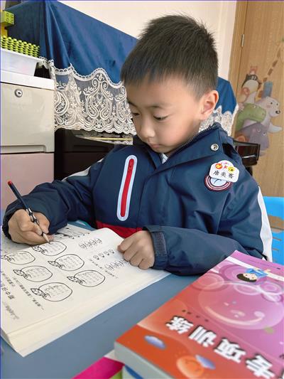 蓝1-2.jpg 蓝1-2.jpg